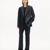 Blazer med spetsig krage i ny ull och siden