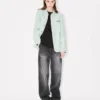 Broderad arbetsjacka i japansk denim med ”Boke Flower”-motiv Broderad arbetsjacka i japansk denim med ”Boke Flower”-motiv
