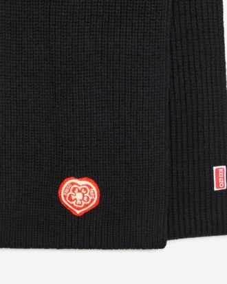 Broderad halsduk i ull och bomull med ”Kenzo Boke Heart”-motiv
