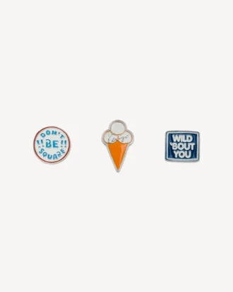 Kenzo Badges’ set med pins