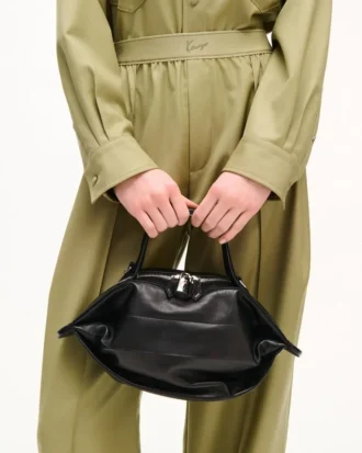 Kenzo Kumo’ crossbody-väskan i läder