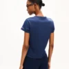 Kenzo Paris Emblem’ broderad T-shirt i bomull med smal passform Kenzo Paris Emblem’ broderad T-shirt i bomull med smal passform