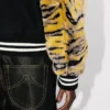 Kenzo Tiger’ könsneutral varsityjacka i ny ull
