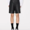 Skräddarsydda shorts i ny ull och silke Skräddarsydda shorts i ny ull och silke
