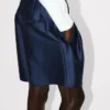 Skräddarsydda shorts i ny ull och silke Skräddarsydda shorts i ny ull och silke