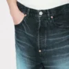 Uppvikta jeans i vid passform i japanskt denim Uppvikta jeans i vid passform i japanskt denim