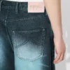 Uppvikta jeans i vid passform i japanskt denim Uppvikta jeans i vid passform i japanskt denim